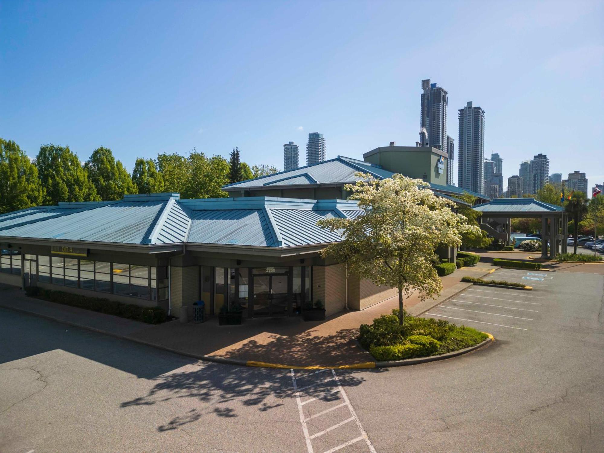 本拿比阿森特酒店 本那比 外观 照片